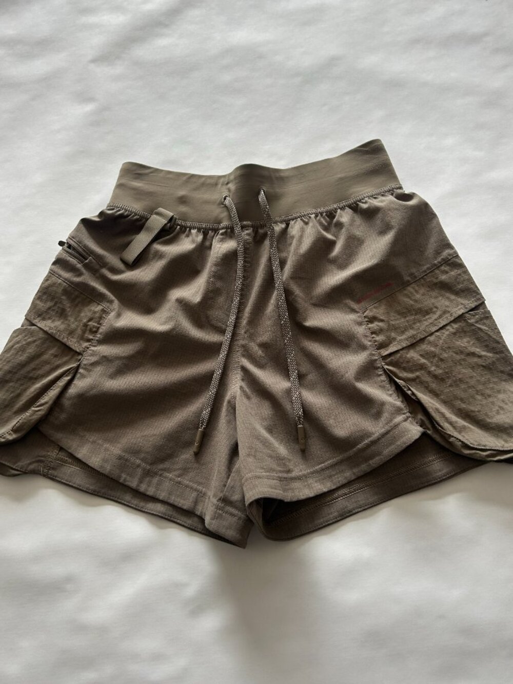 Multi-Pocket Cargo High-Rise Hiking Short 4"